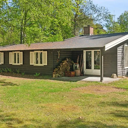 Renovated Near Forest And Ferienhaus